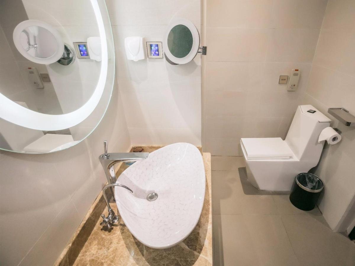 Lavande Hotel Dalian Malan Square Metro Station מראה חיצוני תמונה